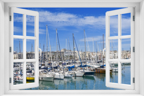Fototapeta Naklejka Na Ścianę Okno 3D - Yachts moored in Trani touristic port. Apulia.