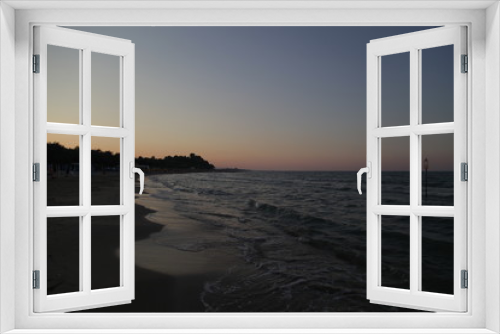 Fototapeta Naklejka Na Ścianę Okno 3D - Sunset at the beach of Roseto degli Abruzzi