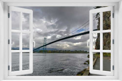 Fototapeta Naklejka Na Ścianę Okno 3D - Lions Gate Bridge - Vancouver, Canada