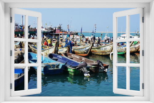 Fototapeta Naklejka Na Ścianę Okno 3D - fishing boats in the ficher harbor of Lome in Togo
