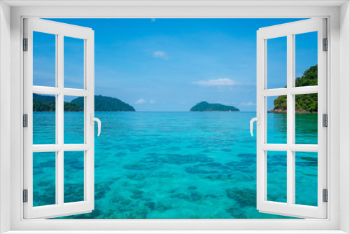 Fototapeta Naklejka Na Ścianę Okno 3D - Wonderful blue sea at Andaman sea, Beautiful beach at Surin Island, Thailand 