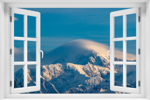 Fototapeta Naklejka Na Ścianę Okno 3D - Mt. Denali on a clear day