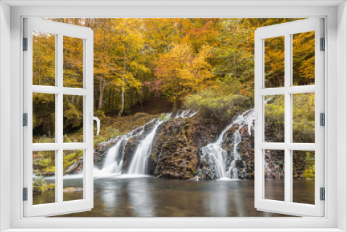 Fototapeta Naklejka Na Ścianę Okno 3D - Waterfall in the forest in autumn season