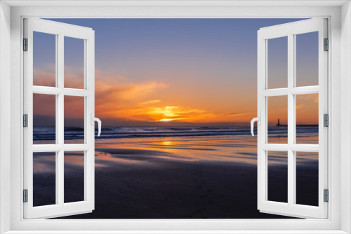 Fototapeta Naklejka Na Ścianę Okno 3D - Seaburn beach Winter sunrise sunderland uk