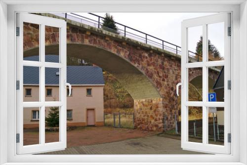 Fototapeta Naklejka Na Ścianę Okno 3D - Bahnbrücke