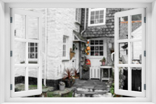 Fototapeta Naklejka Na Ścianę Okno 3D - Quaint White Holiday Cottages in the Historic Polperro , Cornwall, UK