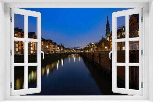 Hamburger Speicherstadt bei Nacht