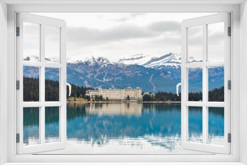 Fototapeta Naklejka Na Ścianę Okno 3D - Lake Louise