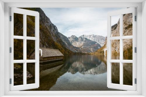 Fototapeta Naklejka Na Ścianę Okno 3D - Bootshaus am Obersee