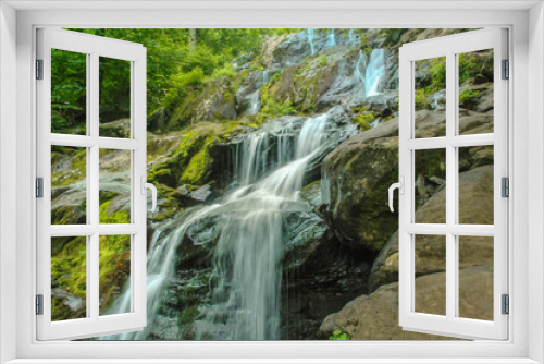 Fototapeta Naklejka Na Ścianę Okno 3D - Waterfall in the Woods