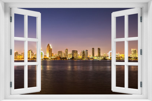 Fototapeta Naklejka Na Ścianę Okno 3D - San Diego Skyline from Coronado Beach