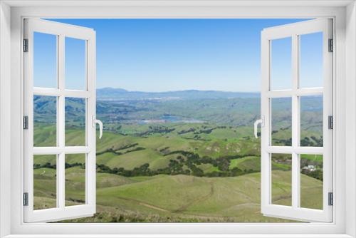 Fototapeta Naklejka Na Ścianę Okno 3D - View towards the hills of east San Francisco bay, Mount Diablo in the background, California