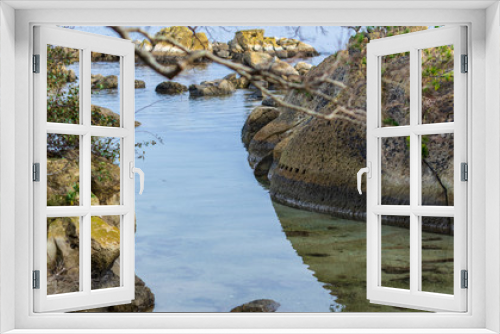 Fototapeta Naklejka Na Ścianę Okno 3D - 「松島」の海は透明度も抜群で、磯遊びに最適な場所です。