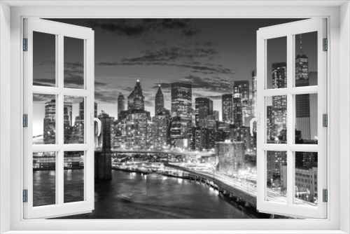 Fototapeta Naklejka Na Ścianę Okno 3D - amazing sunset , manhattan financial district  from manhattan bridge, New York City