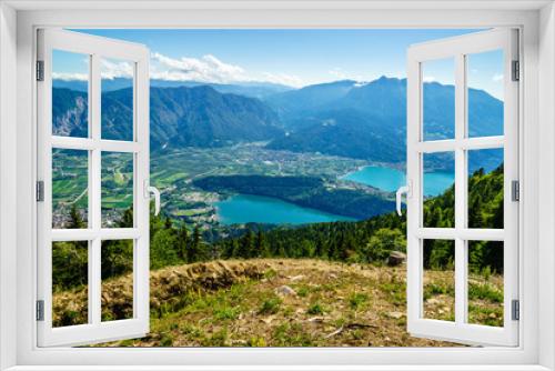 Fototapeta Naklejka Na Ścianę Okno 3D - Paesaggio di montagna con laghi