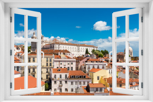 Blick auf die Igreja de Sao Vicente de Fora in Lissabon