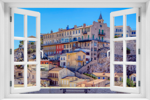 Fototapeta Naklejka Na Ścianę Okno 3D - The mediterranean houses and terrace in the old city, Marseille, France