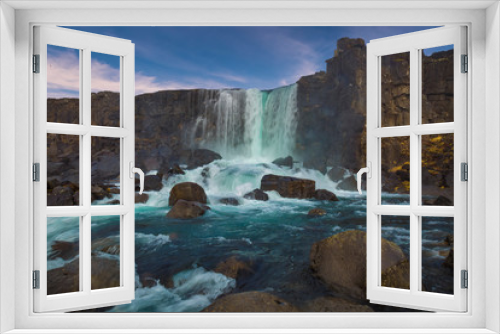 Fototapeta Naklejka Na Ścianę Okno 3D - waterfall at sunset