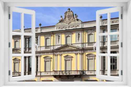 Fototapeta Naklejka Na Ścianę Okno 3D - palazzo storico colorato ad asti in italia, colored historic palace in asti city in italy