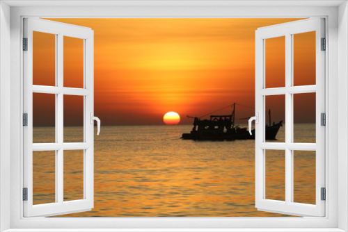 Fototapeta Naklejka Na Ścianę Okno 3D - sunset Phu Quoq