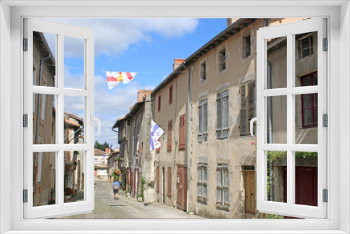 Fototapeta Naklejka Na Ścianę Okno 3D - Street in Parthenay, France