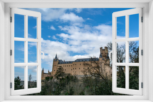 Fototapeta Naklejka Na Ścianę Okno 3D - The famous Alcazar of Segovia, Castilla y Leon, Spain