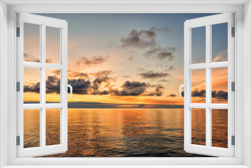 Fototapeta Naklejka Na Ścianę Okno 3D - Sunset - Tramonto