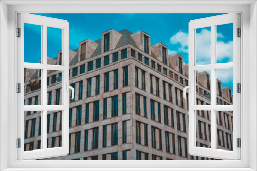 Fototapeta Naklejka Na Ścianę Okno 3D - Large high rise modern office building