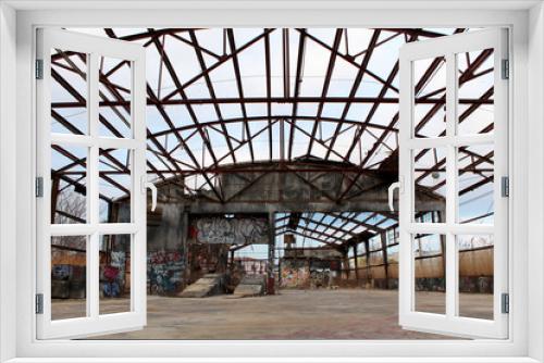 Fototapeta Naklejka Na Ścianę Okno 3D - Abandoned Warehouse Chicago Graffiti