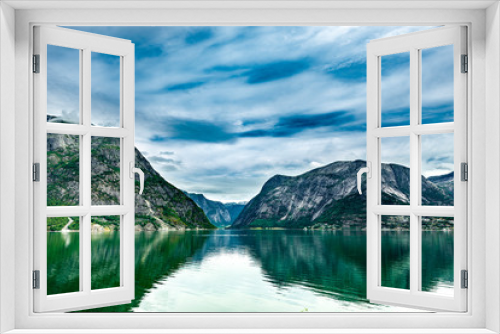 Fototapeta Naklejka Na Ścianę Okno 3D - eidfjord