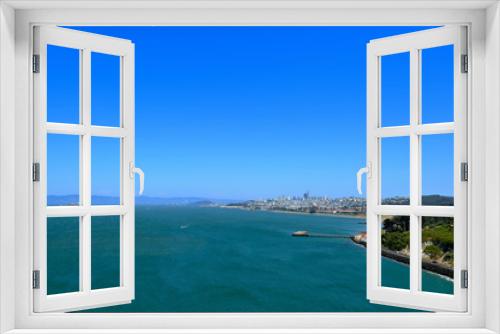 Fototapeta Naklejka Na Ścianę Okno 3D - View of the bay and the city of San Francisco in the morning. California, USA