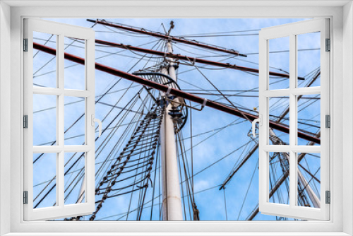 Fototapeta Naklejka Na Ścianę Okno 3D - The masts and the ropes of a ship 
