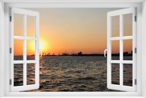 Fototapeta Naklejka Na Ścianę Okno 3D - Romantic sunset in the harbor of Thessaloniki Greece