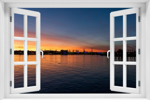 Fototapeta Naklejka Na Ścianę Okno 3D - Sunset in the Long Beach California harbor