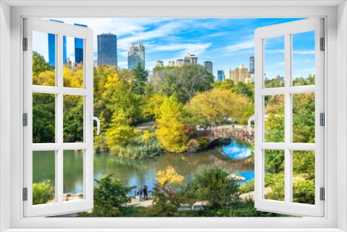 Fototapeta Naklejka Na Ścianę Okno 3D - Beautiful autumn day in Central Park - New York, USA