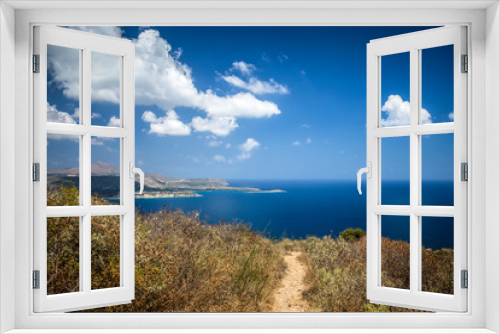 Fototapeta Naklejka Na Ścianę Okno 3D - Picturesque bay on Crete island near Chania, Greece