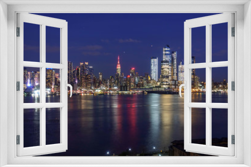 Fototapeta Naklejka Na Ścianę Okno 3D - Manhattan Blue Hour Reflection