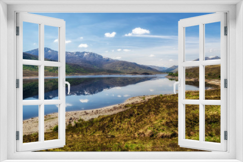Fototapeta Naklejka Na Ścianę Okno 3D - Lake in Glen Shiel,Scotland