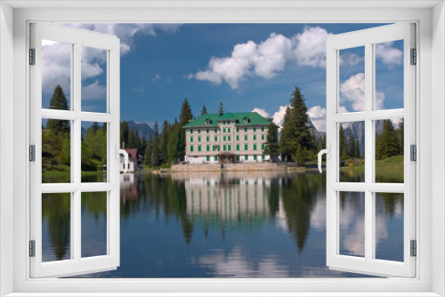 Fototapeta Naklejka Na Ścianę Okno 3D - Alpine landscape with hotel in Flumserberg, Switzerland.
