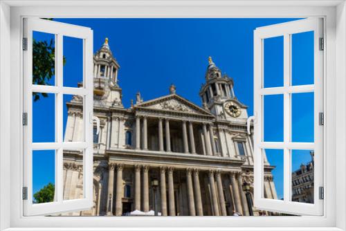 Fototapeta Naklejka Na Ścianę Okno 3D - St. Paul's Cathedral in London, UK