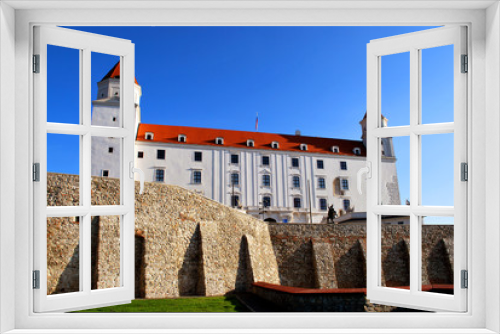 Fototapeta Naklejka Na Ścianę Okno 3D - The Bratislava Castle in Bratislava, Slovakia