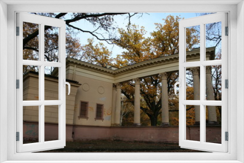 Fototapeta Naklejka Na Ścianę Okno 3D - W złotych barwach jesieni