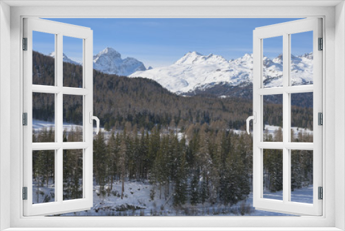 Fototapeta Naklejka Na Ścianę Okno 3D - Winterlandschaft bei Pontresina, Graubünden, Schweiz