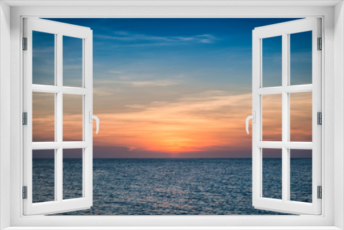 Fototapeta Naklejka Na Ścianę Okno 3D - Beautiful Sunset over the Oceans Horizon at Los Roques, Venezuela