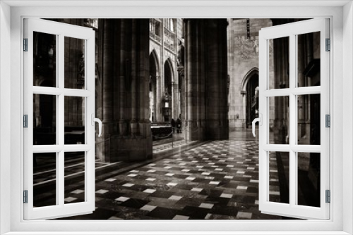 Fototapeta Naklejka Na Ścianę Okno 3D - Interior view of St. Vitus Cathedral