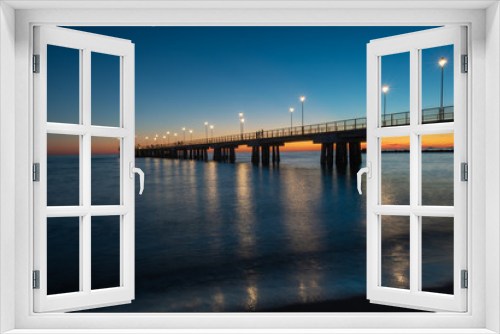 Fototapeta Naklejka Na Ścianę Okno 3D - Sunset at Massa Pier Italy