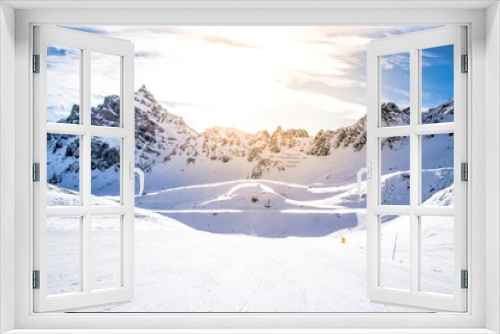 Fototapeta Naklejka Na Ścianę Okno 3D - piste da sci illuminate dal sole ad arabba dolomiti