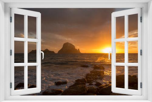Fototapeta Naklejka Na Ścianę Okno 3D - La isla de Es vedra desde Ibiza al atardecer