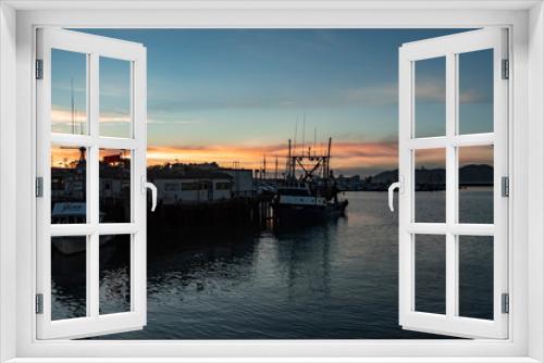 Fototapeta Naklejka Na Ścianę Okno 3D - Sunset at Fishermans Wharf