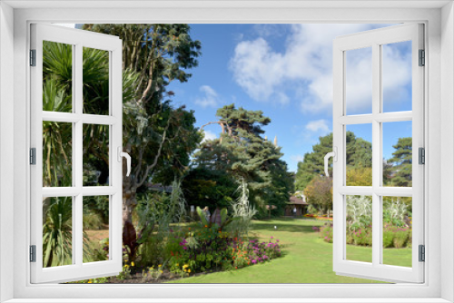 Fototapeta Naklejka Na Ścianę Okno 3D - Lower gardens, Bournemouth, Dorset